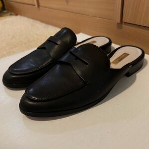 Louise et Cie Dugan Women’s Black Mules size 6